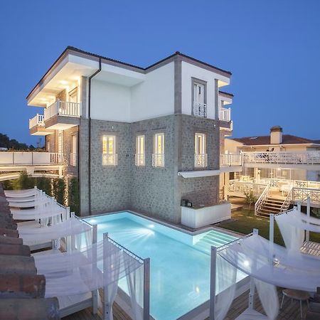 Cunda Pur Beyaz Hotel Buitenkant foto