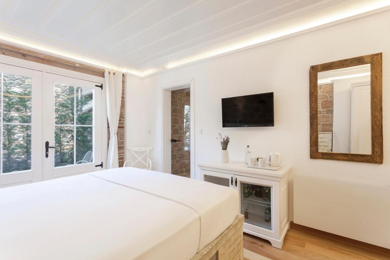 Cunda Pur Beyaz Hotel Buitenkant foto